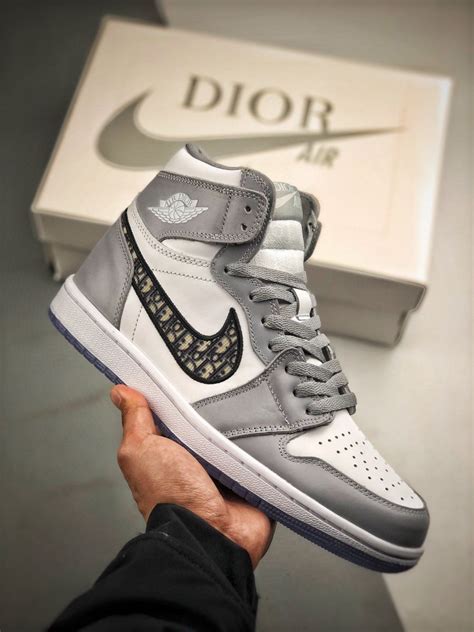 dior x nike prix|nike jordan x dior price.